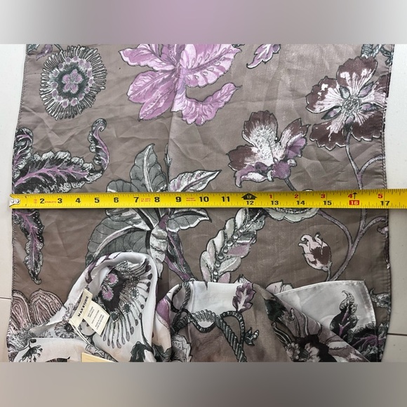 NWT Max Studio OS Satin Floral Scarf Wrap - Picture 7 of 7